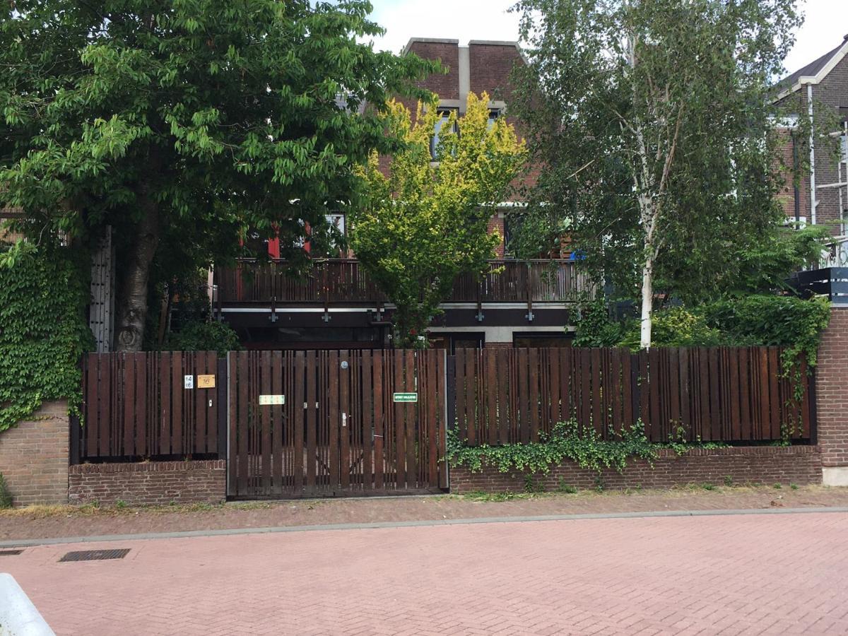 Aan De Kerkgracht Apartment Almere Luaran gambar