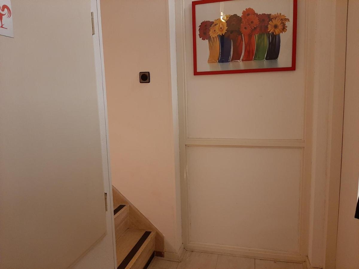 Aan De Kerkgracht Apartment Almere Luaran gambar