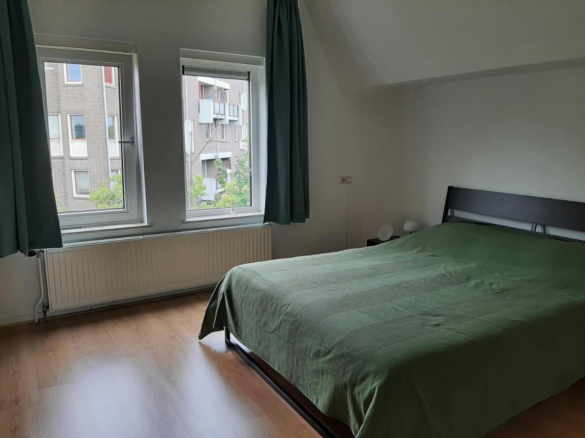 Aan De Kerkgracht Apartment Almere Luaran gambar