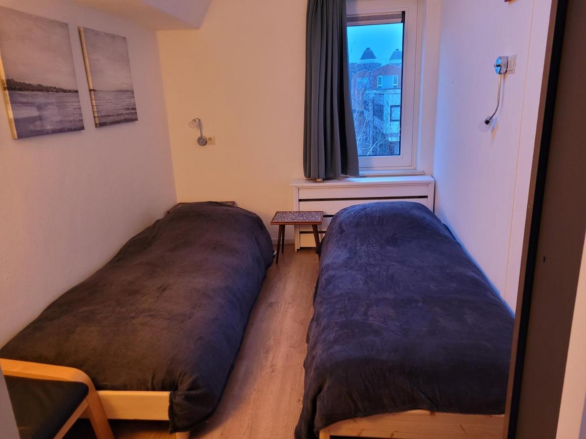 Aan De Kerkgracht Apartment Almere Luaran gambar