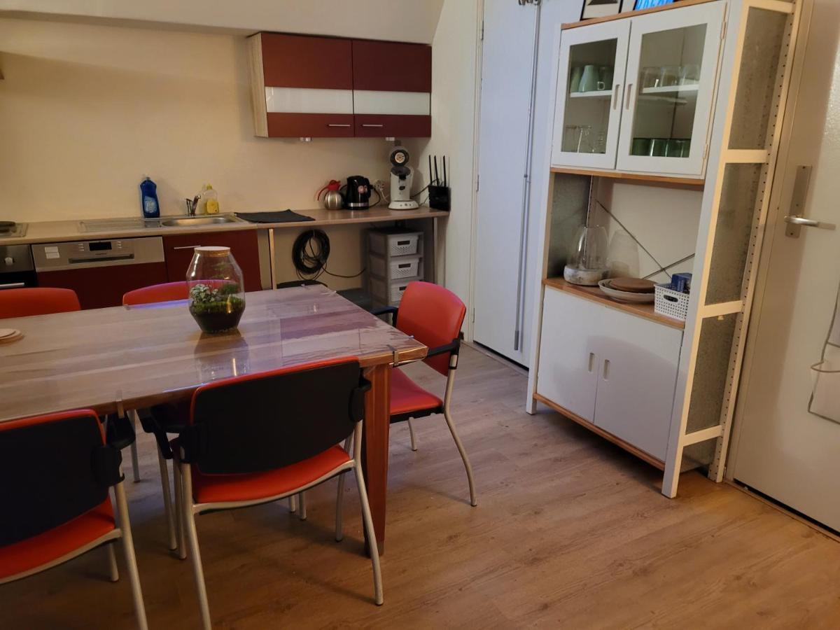 Aan De Kerkgracht Apartment Almere Luaran gambar